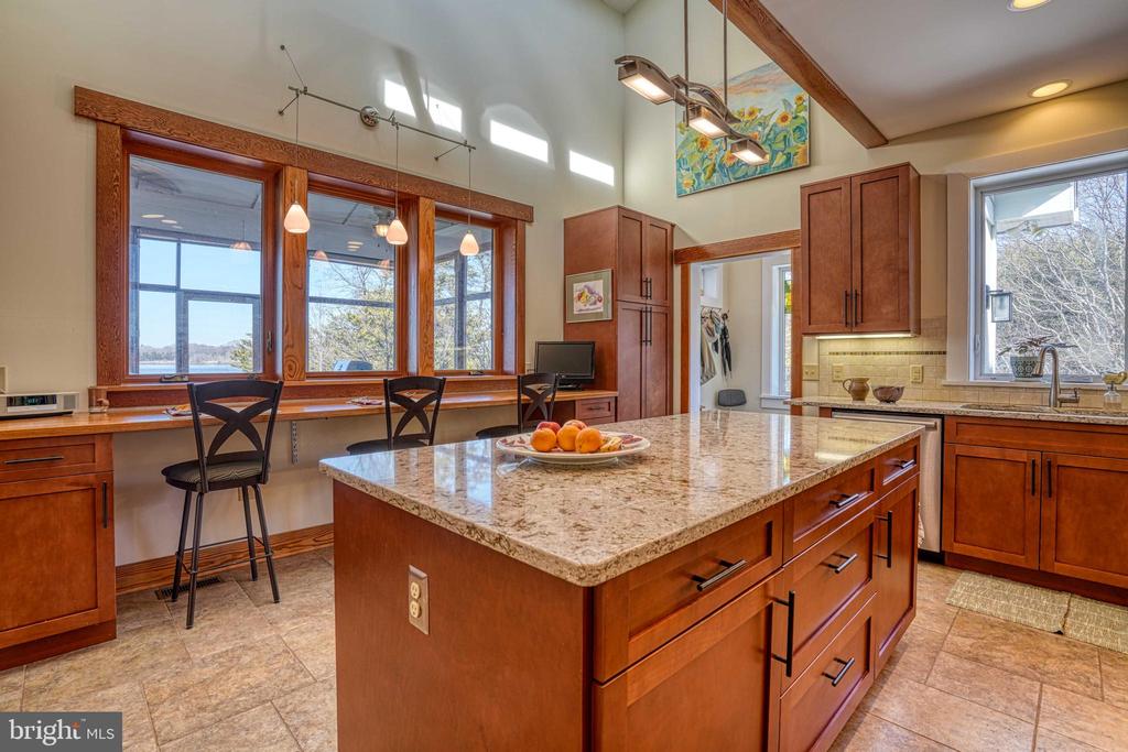 23556 Gilpin Point Rd