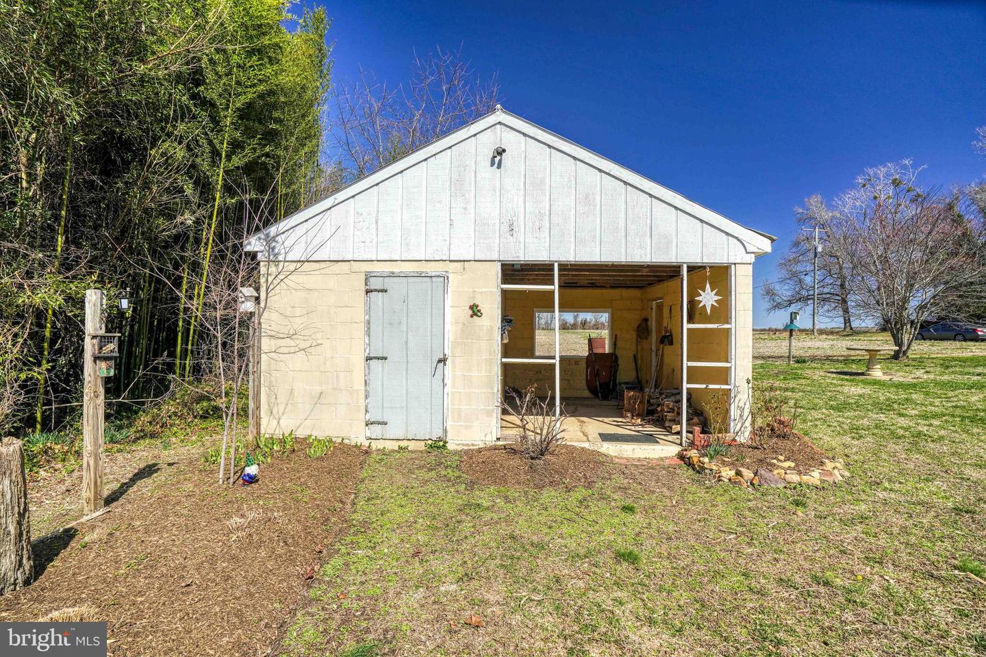 21954 Main St