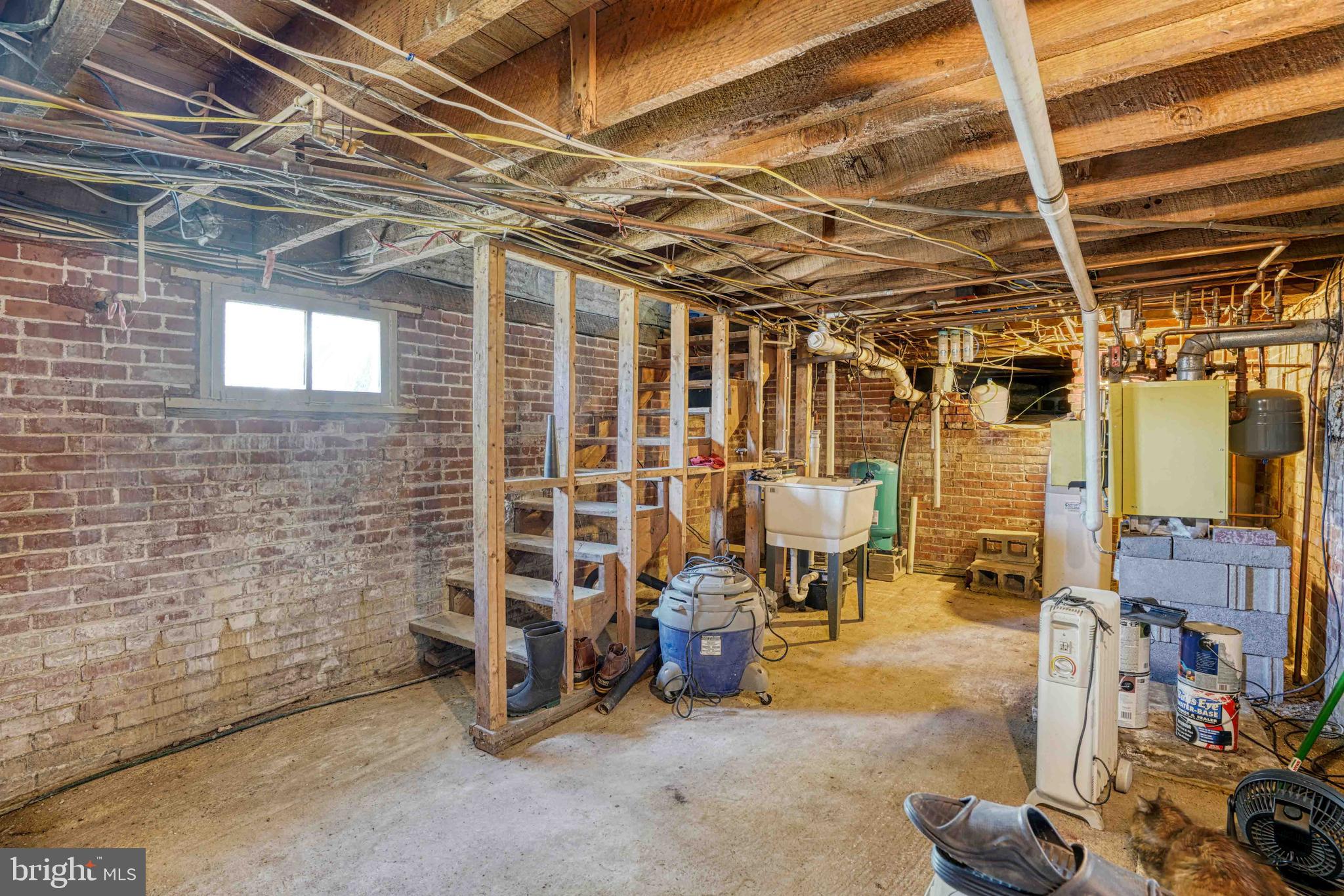 21954 Main St