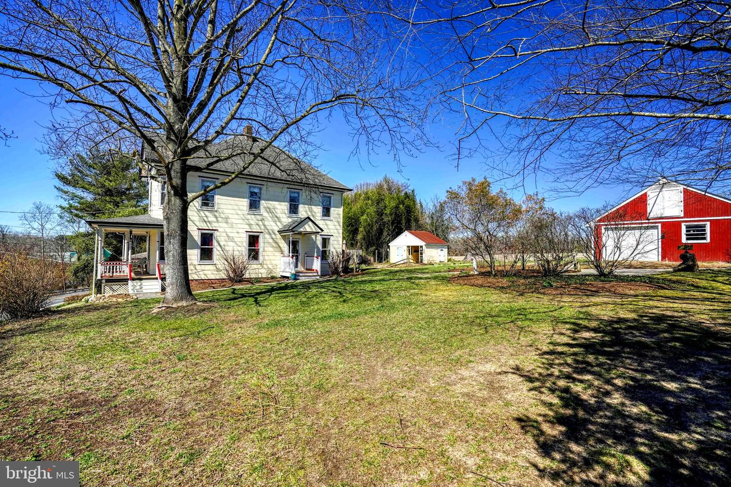 21954 Main St