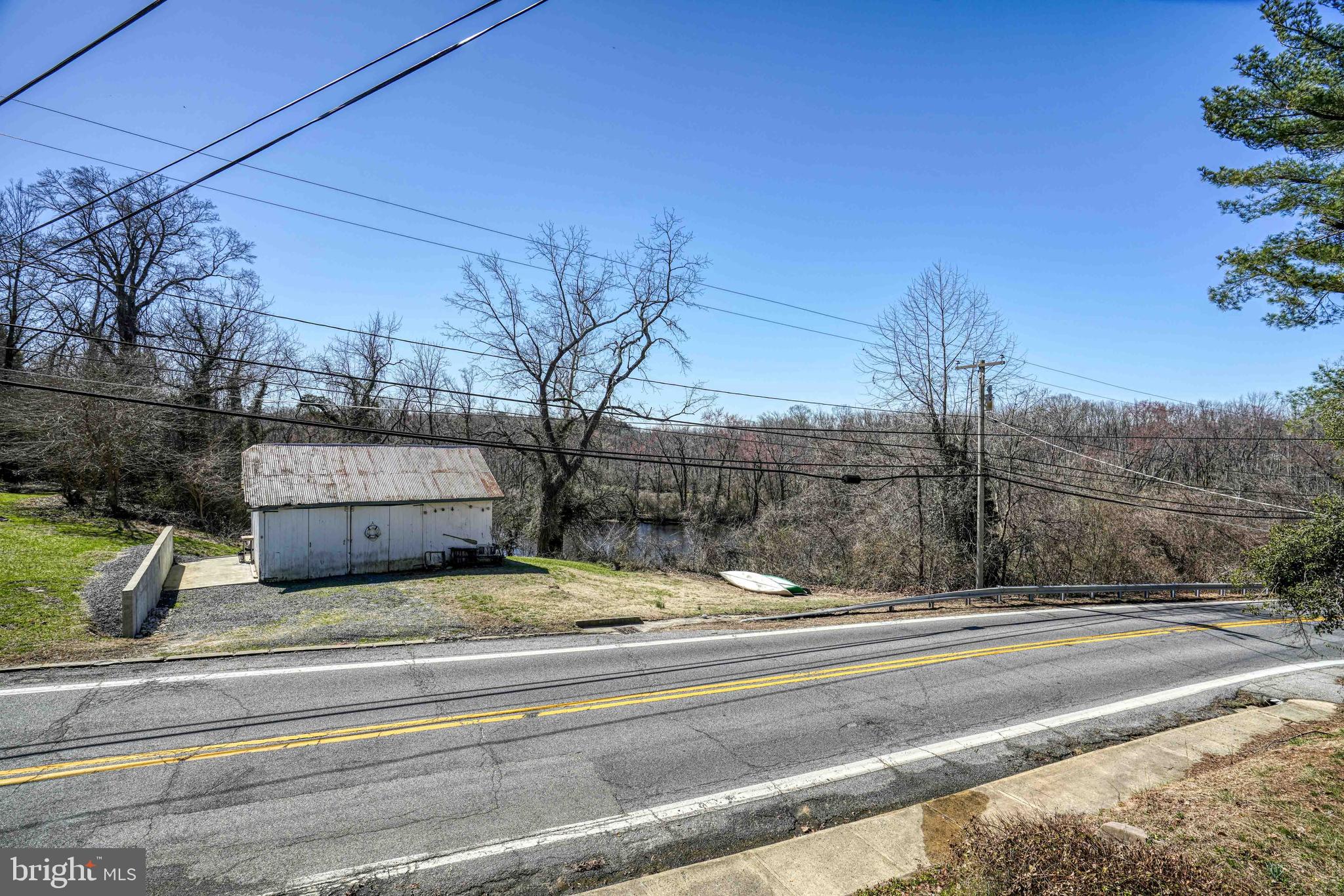 21954 Main St