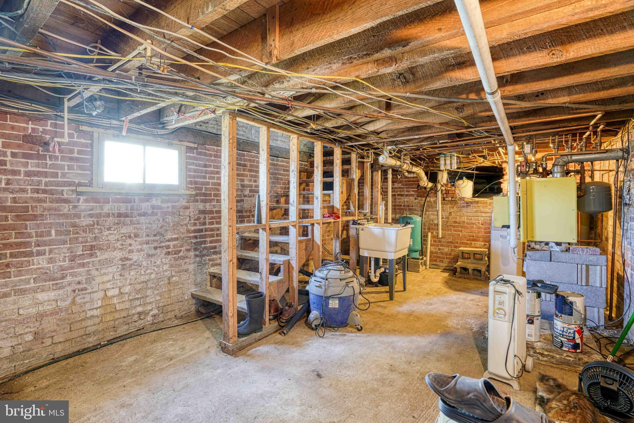 21954 Main St