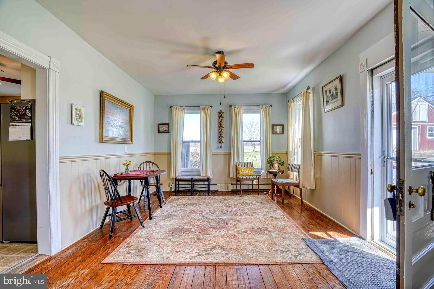 21954 Main St