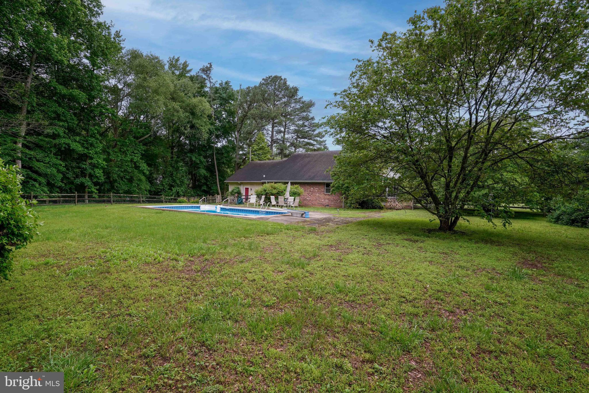 14957 Cherry Ln