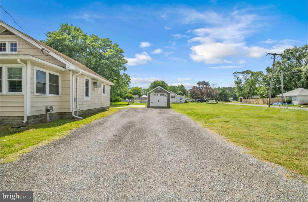524 Denton Rd