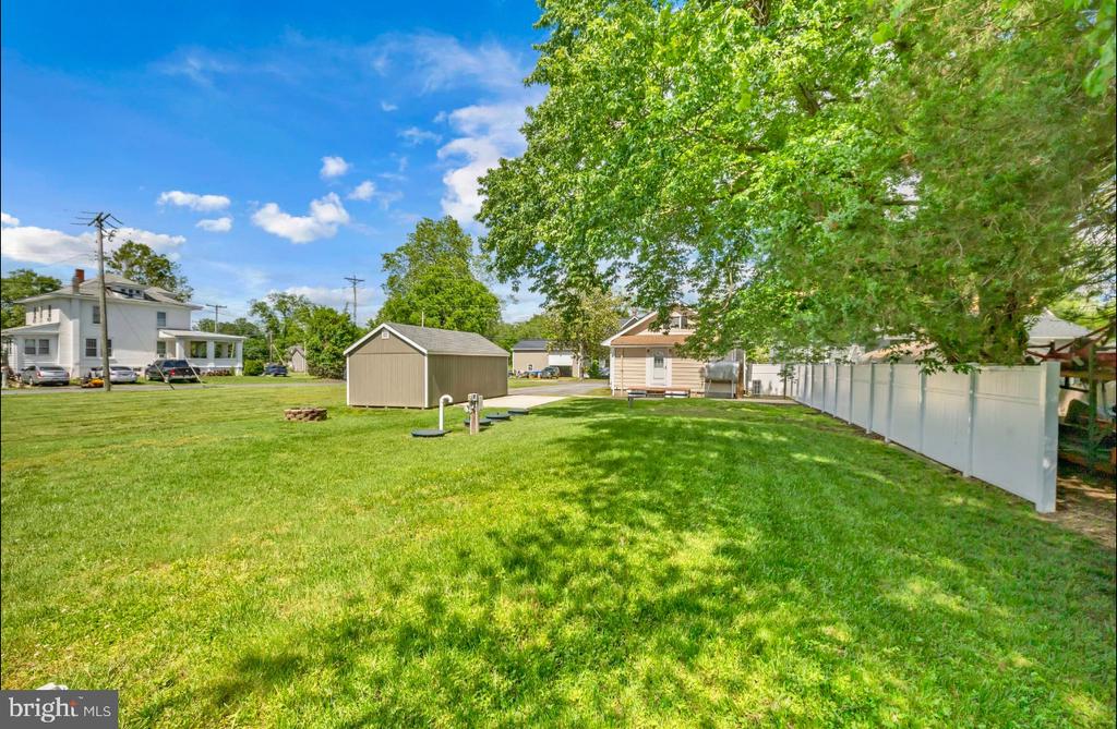 524 Denton Rd
