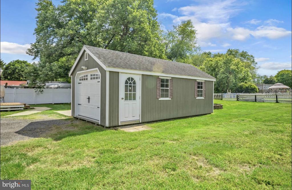 524 Denton Rd