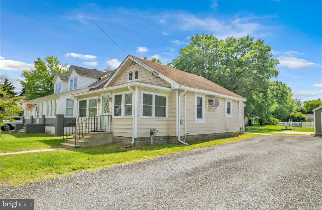 524 Denton Rd