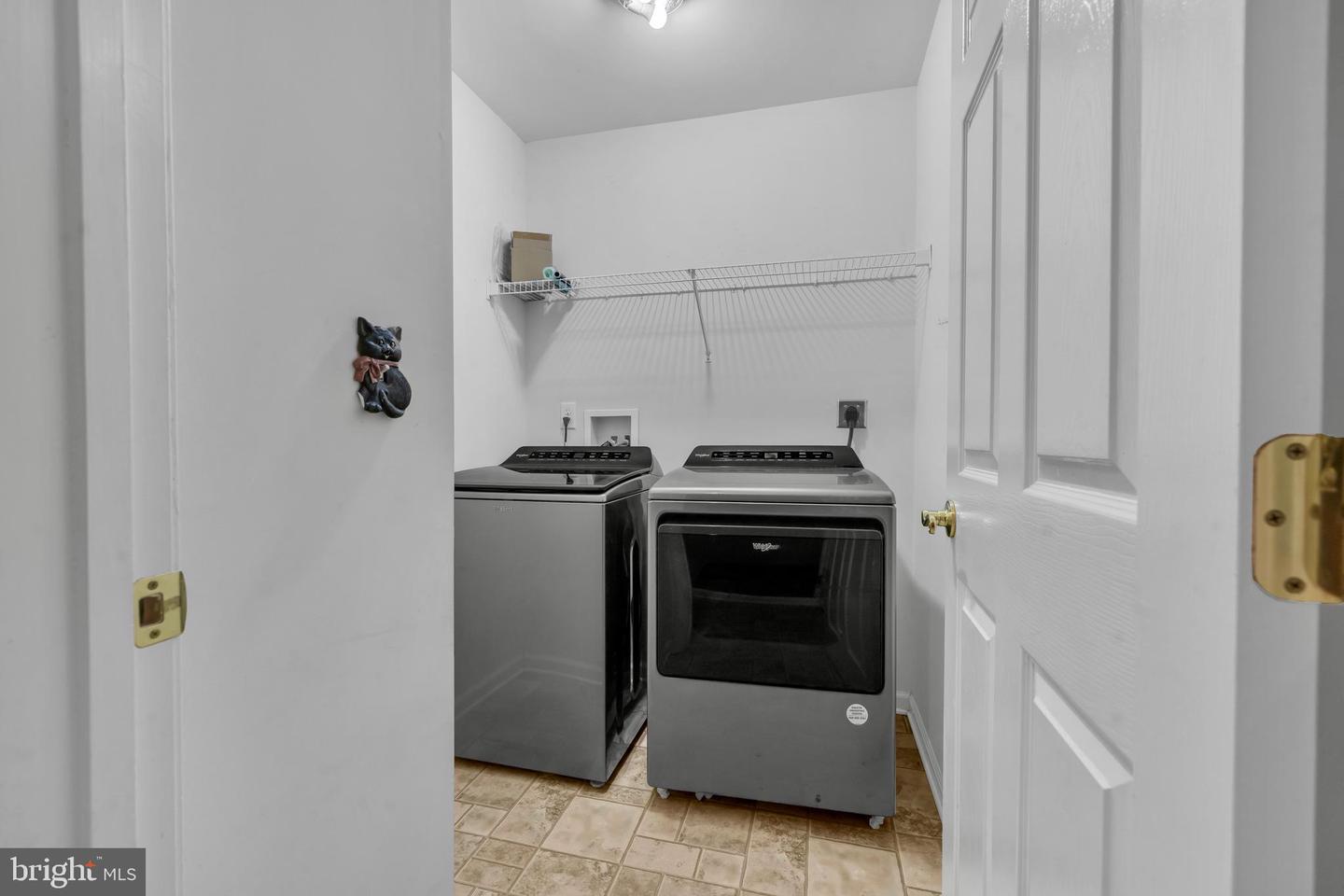 15 Ridgeway Dr