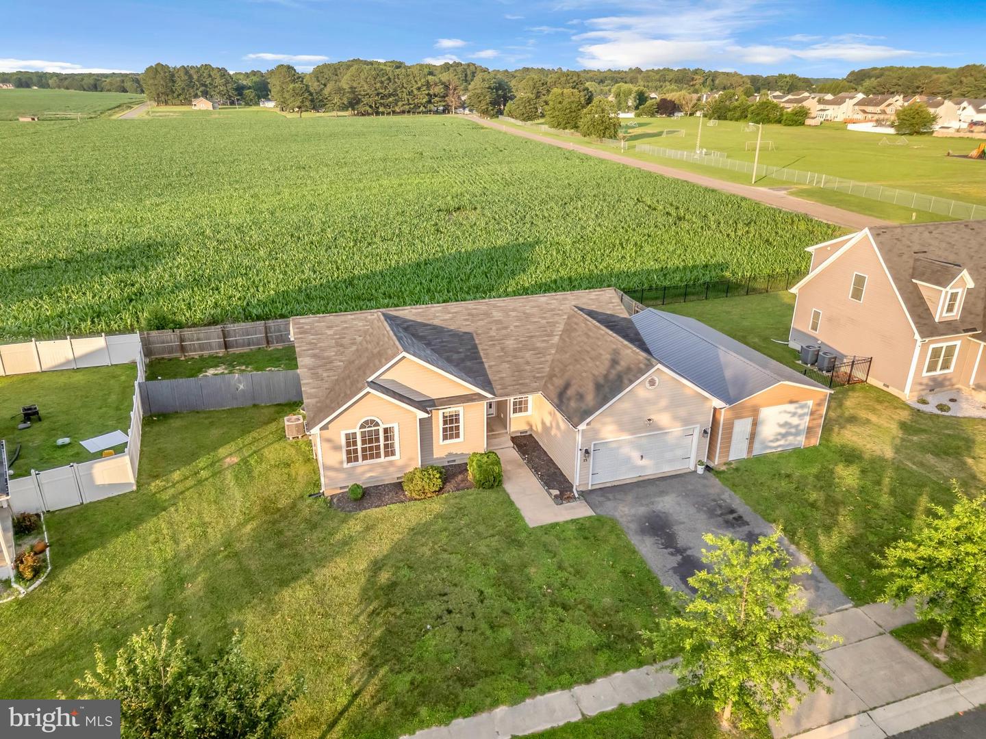 15 Ridgeway Dr