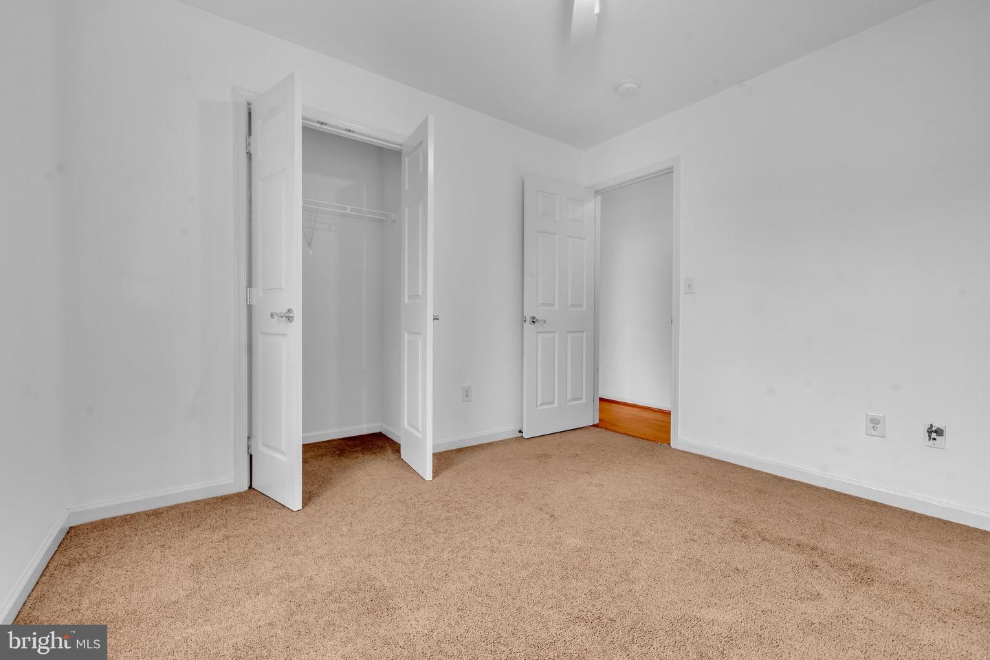 15 Ridgeway Dr