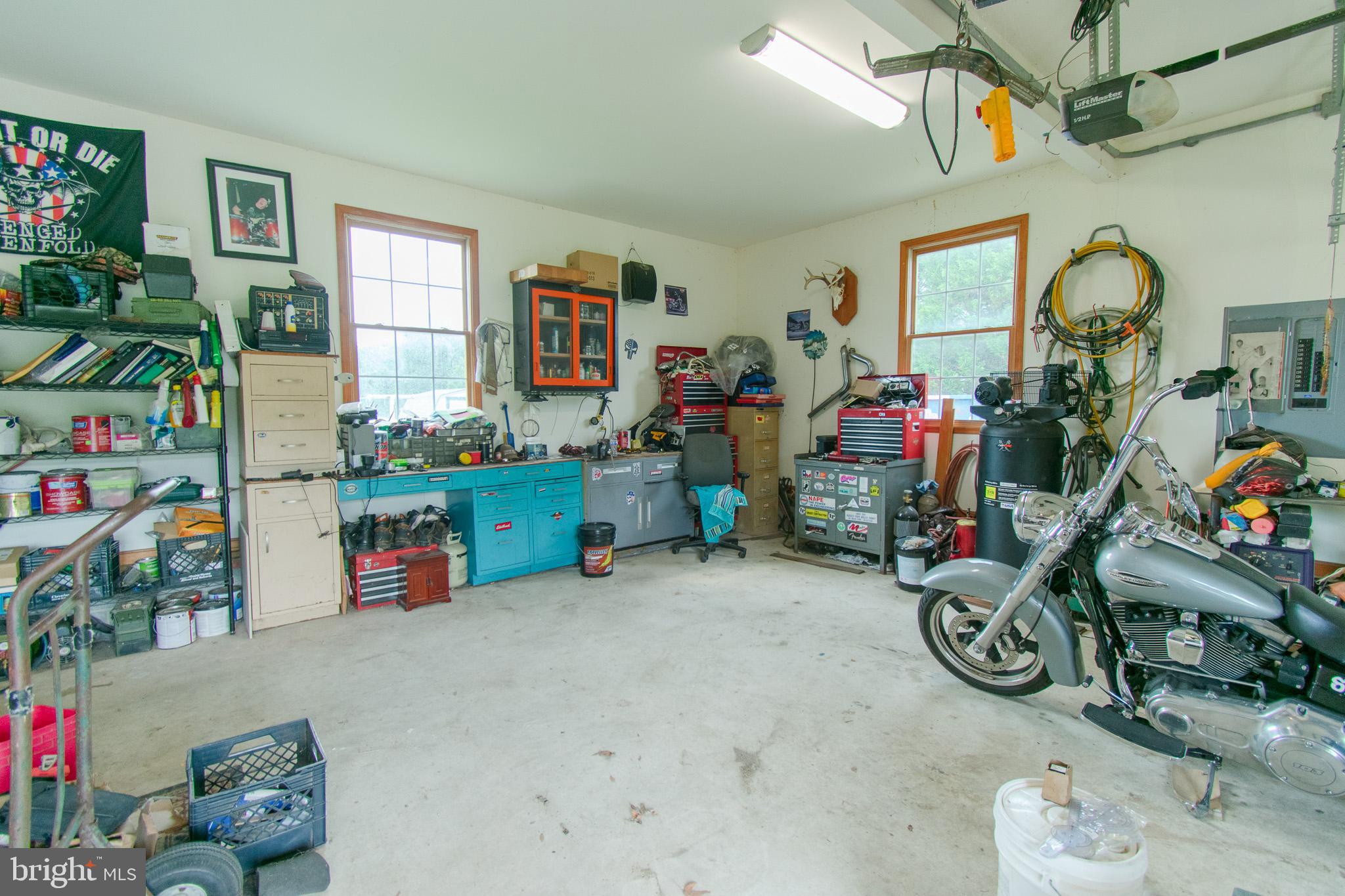 22408 Hog Creek Rd