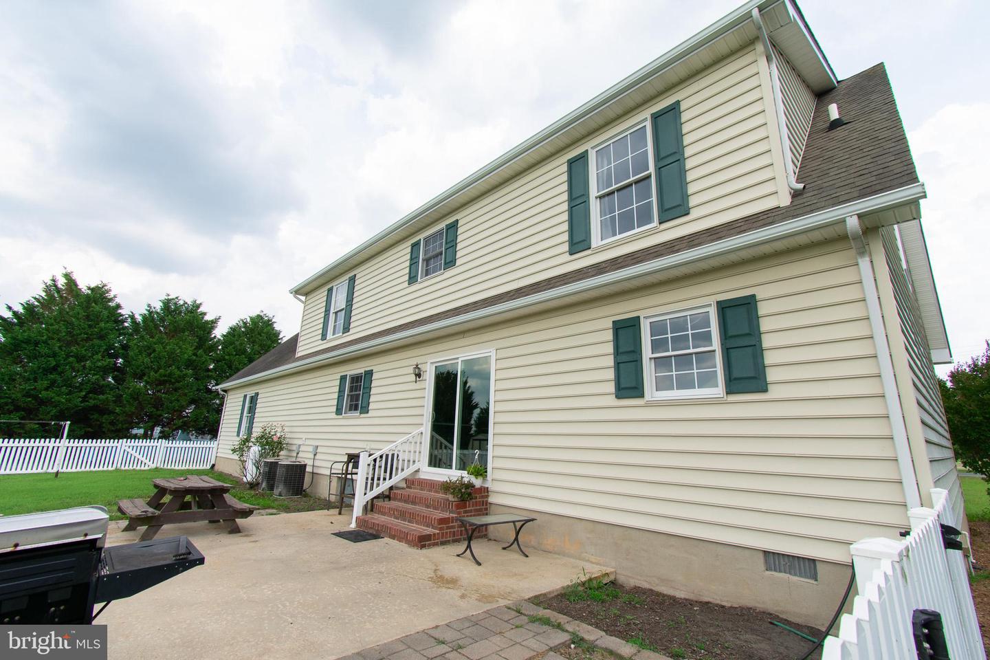 22408 Hog Creek Rd