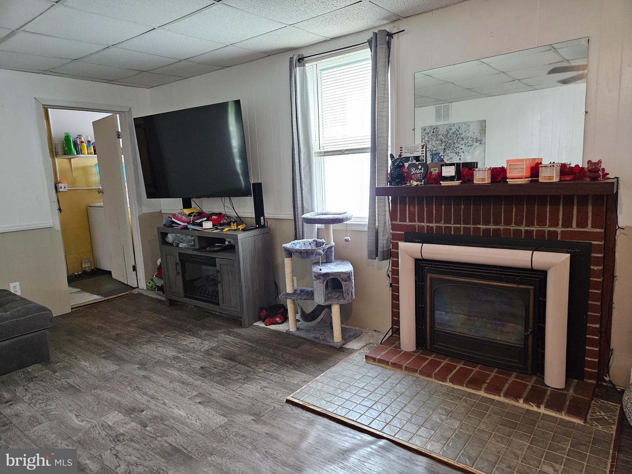 116 Maple Ave