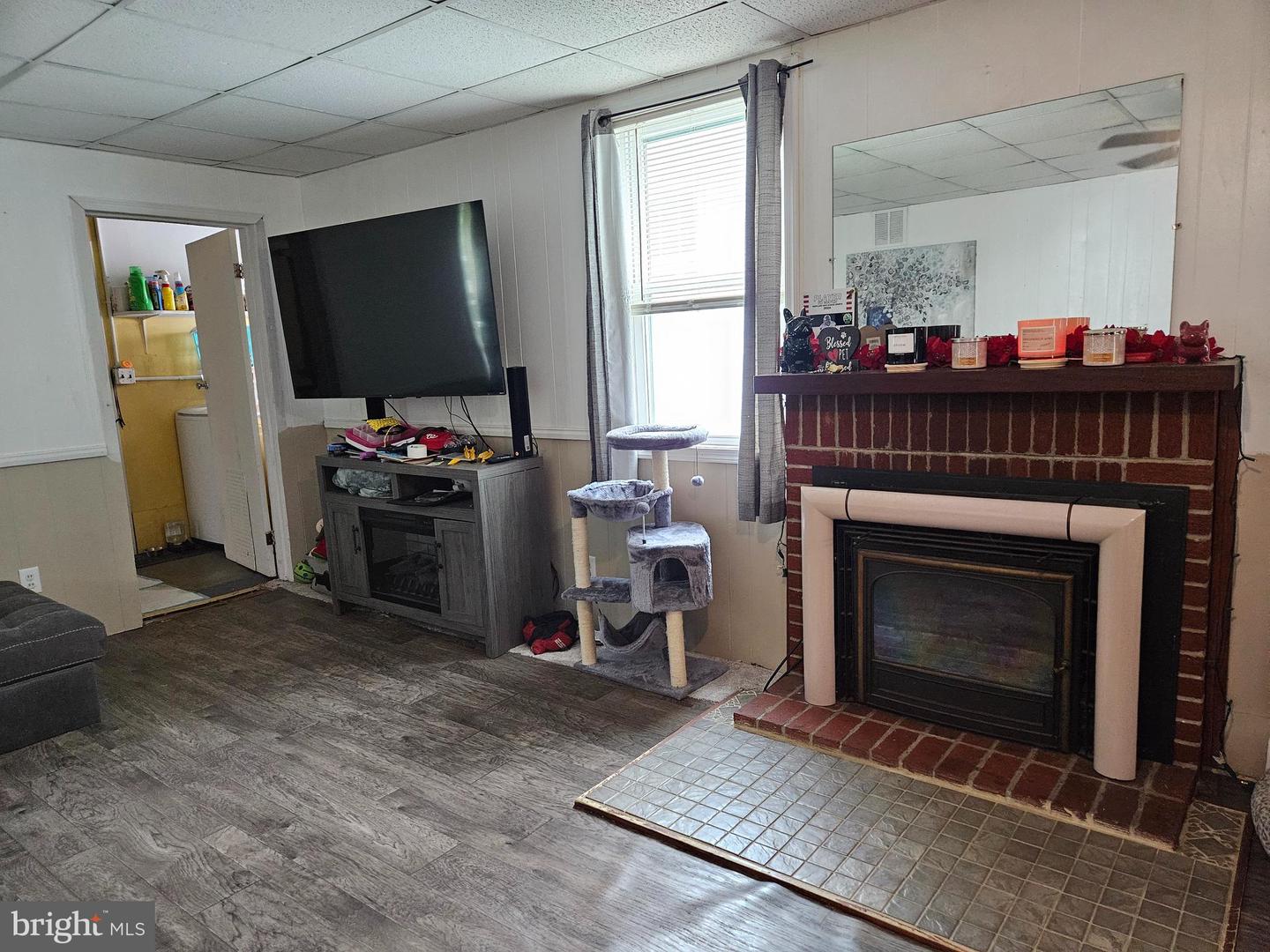 116 Maple Ave