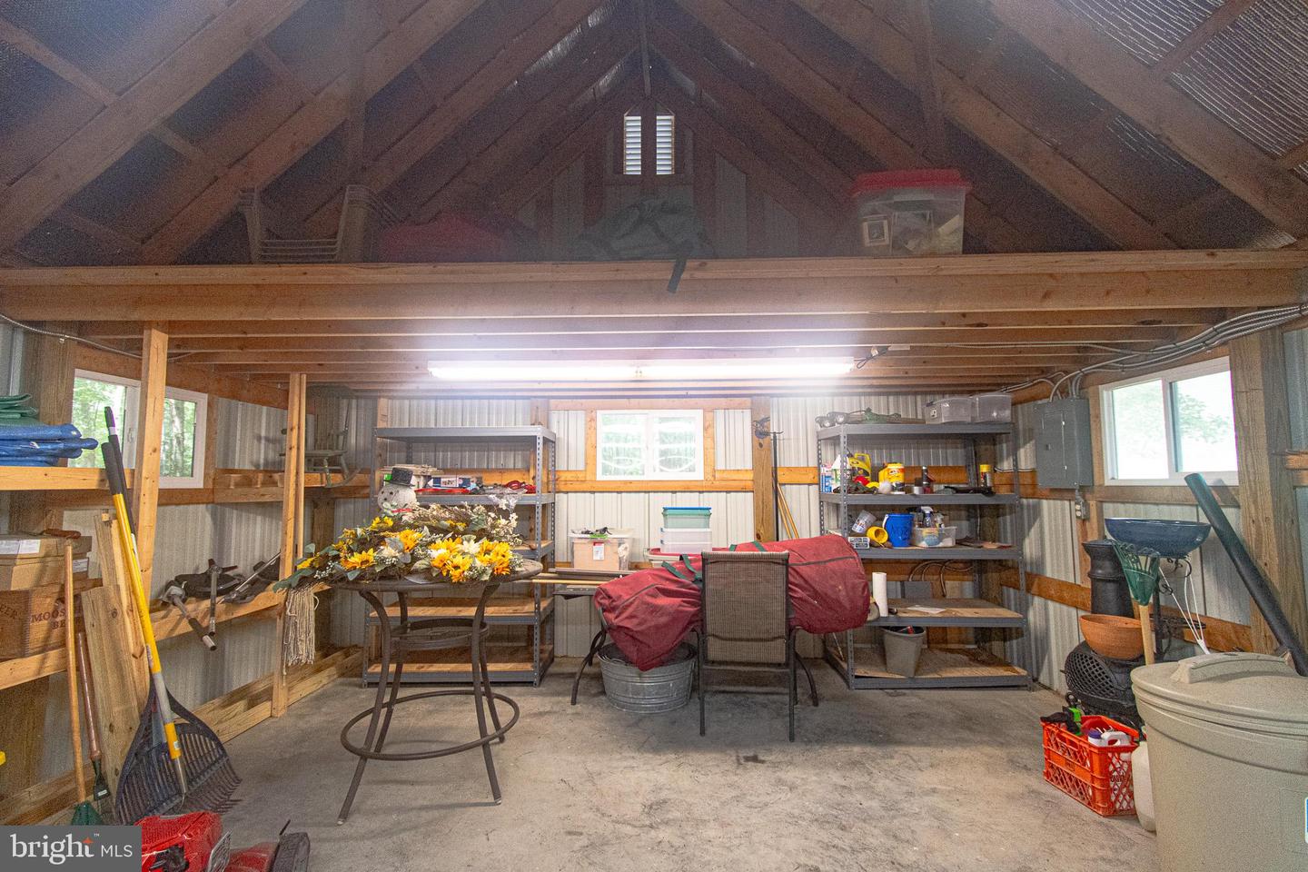 6074 Newton Rd