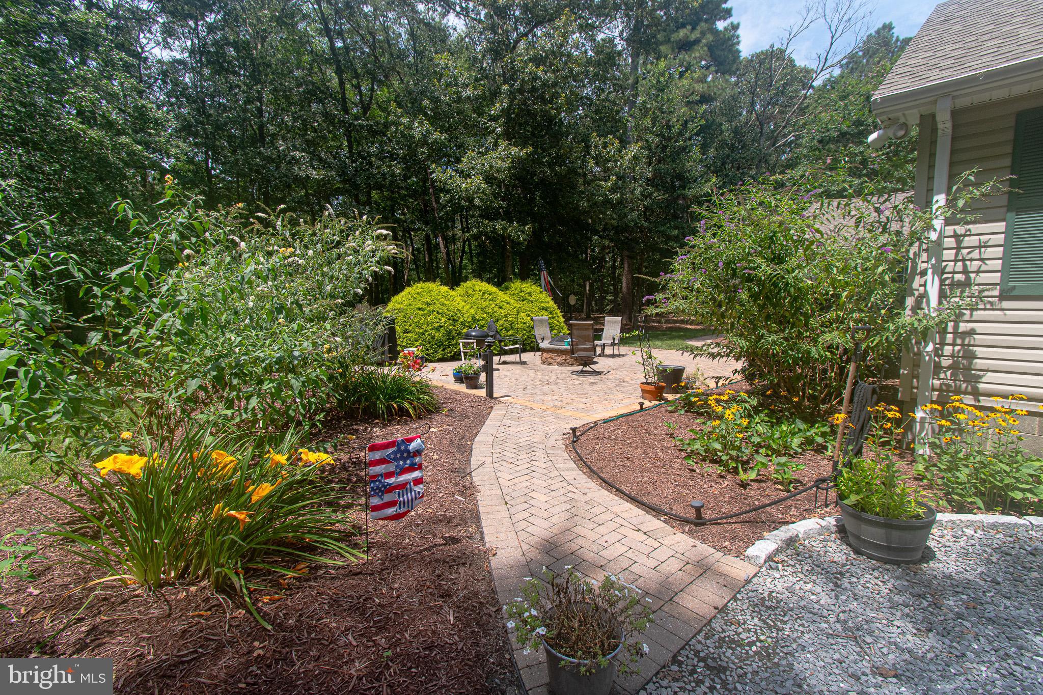 6074 Newton Rd