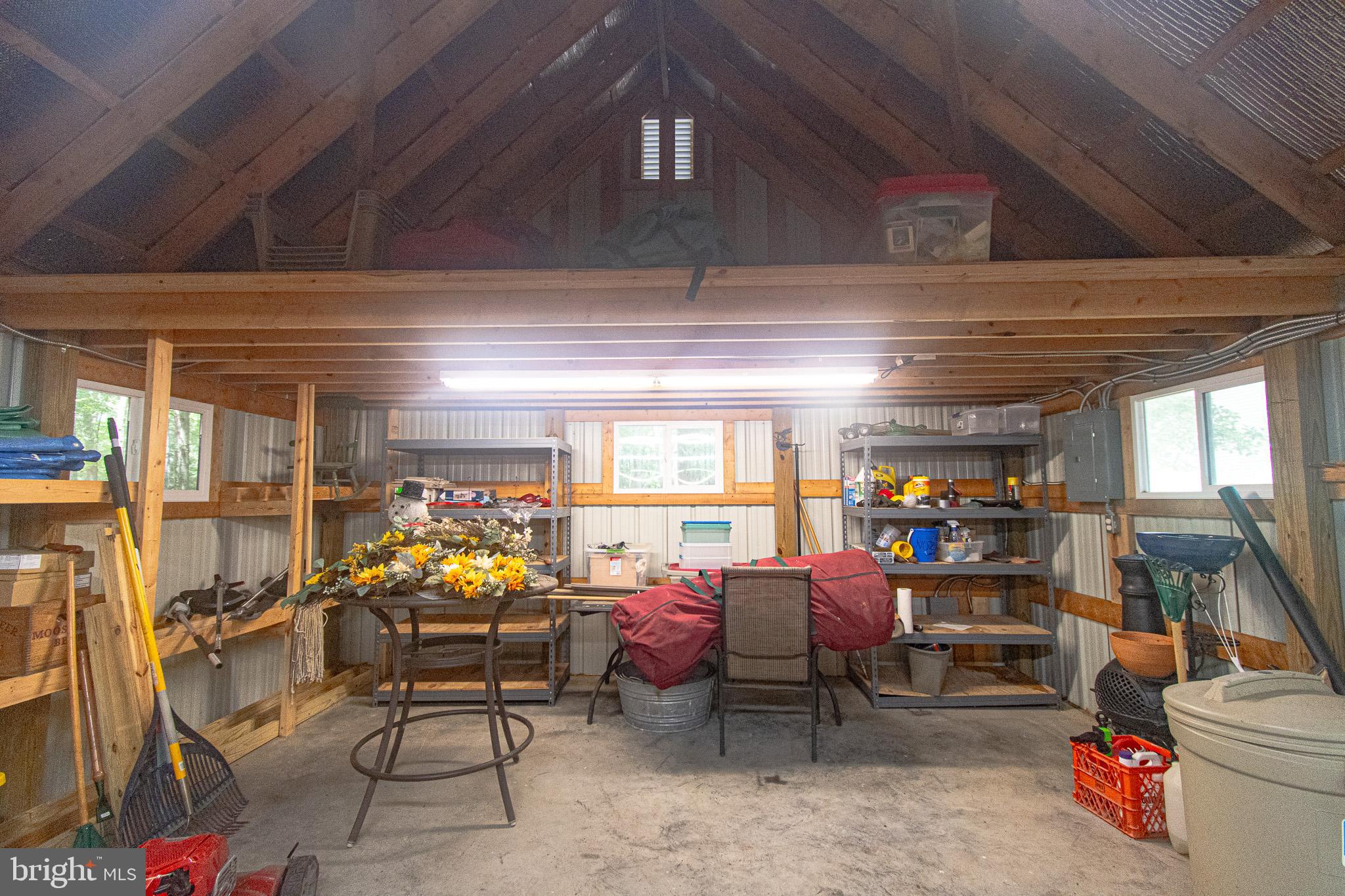 6074 Newton Rd