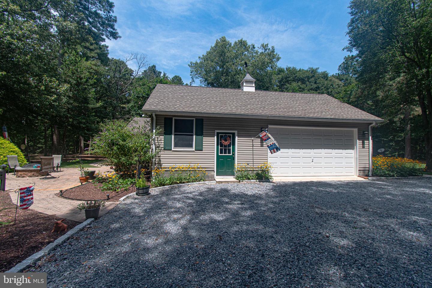6074 Newton Rd