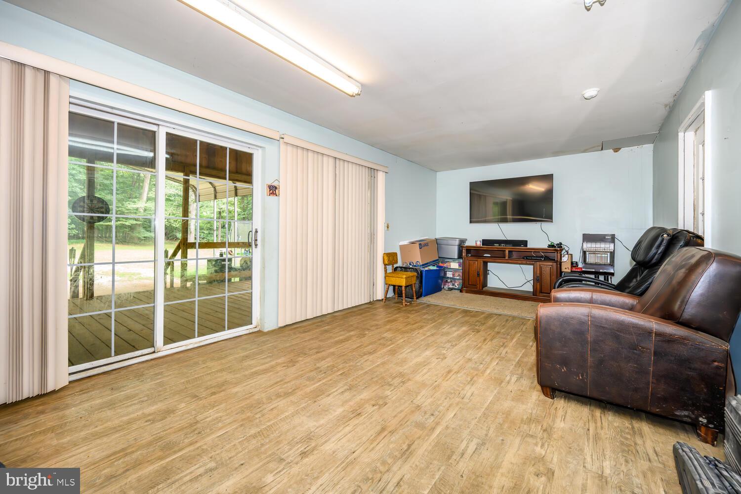 24316 Auction Rd