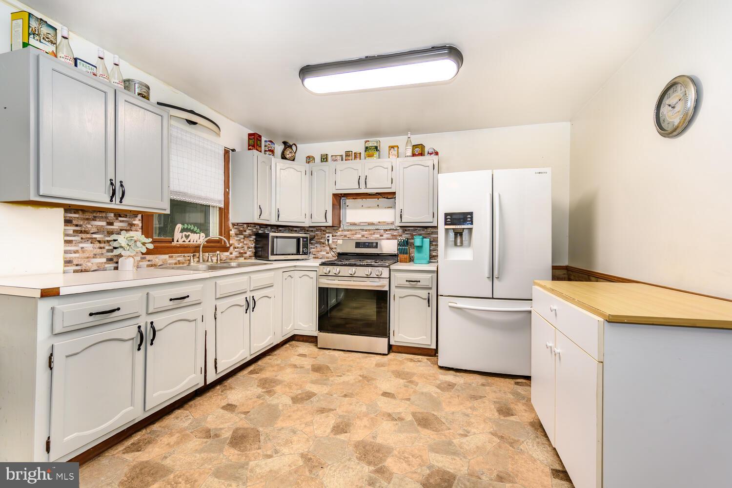 24316 Auction Rd