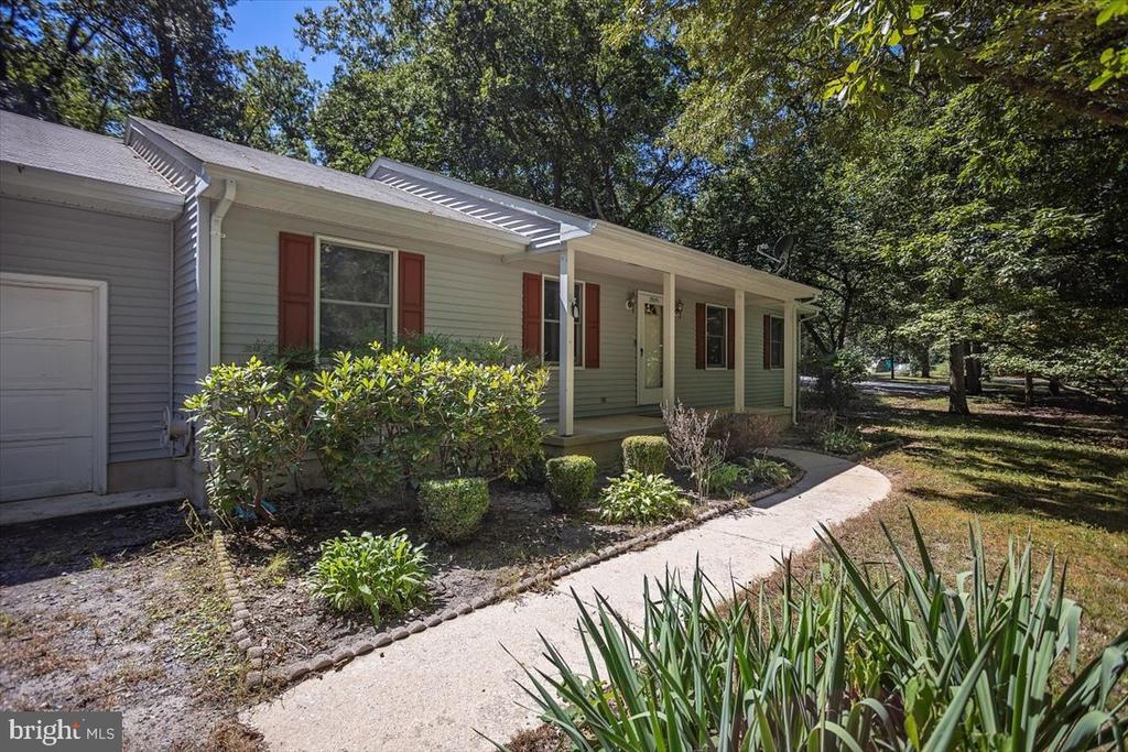 25291 Calvert Dr