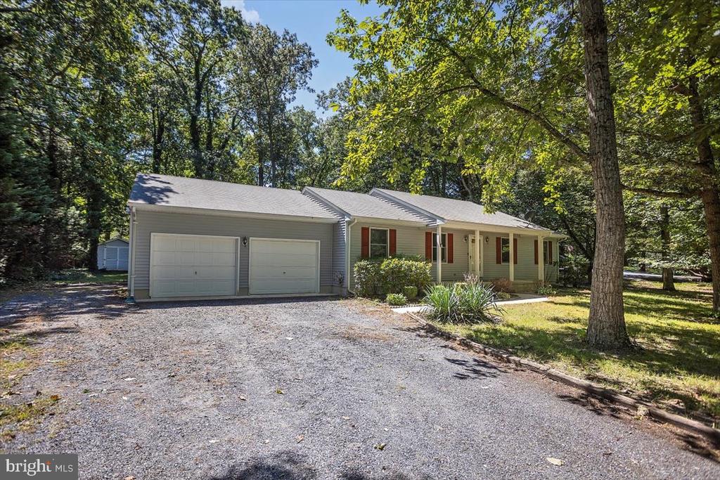 25291 Calvert Dr