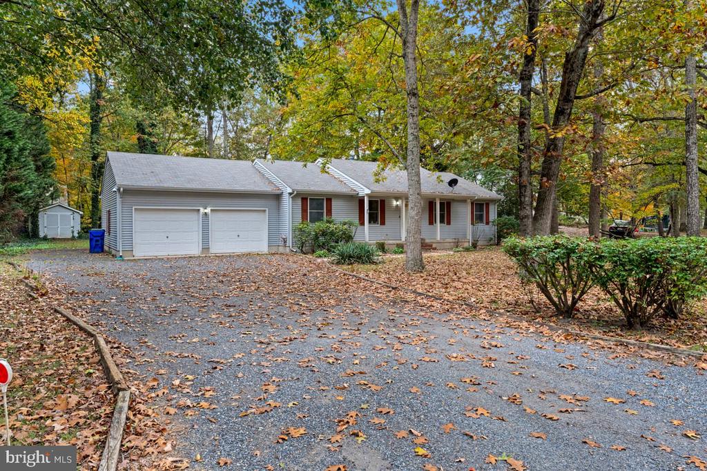 25291 Calvert Dr