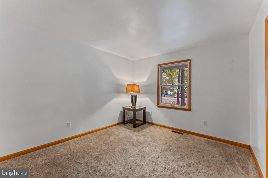 25291 Calvert Dr