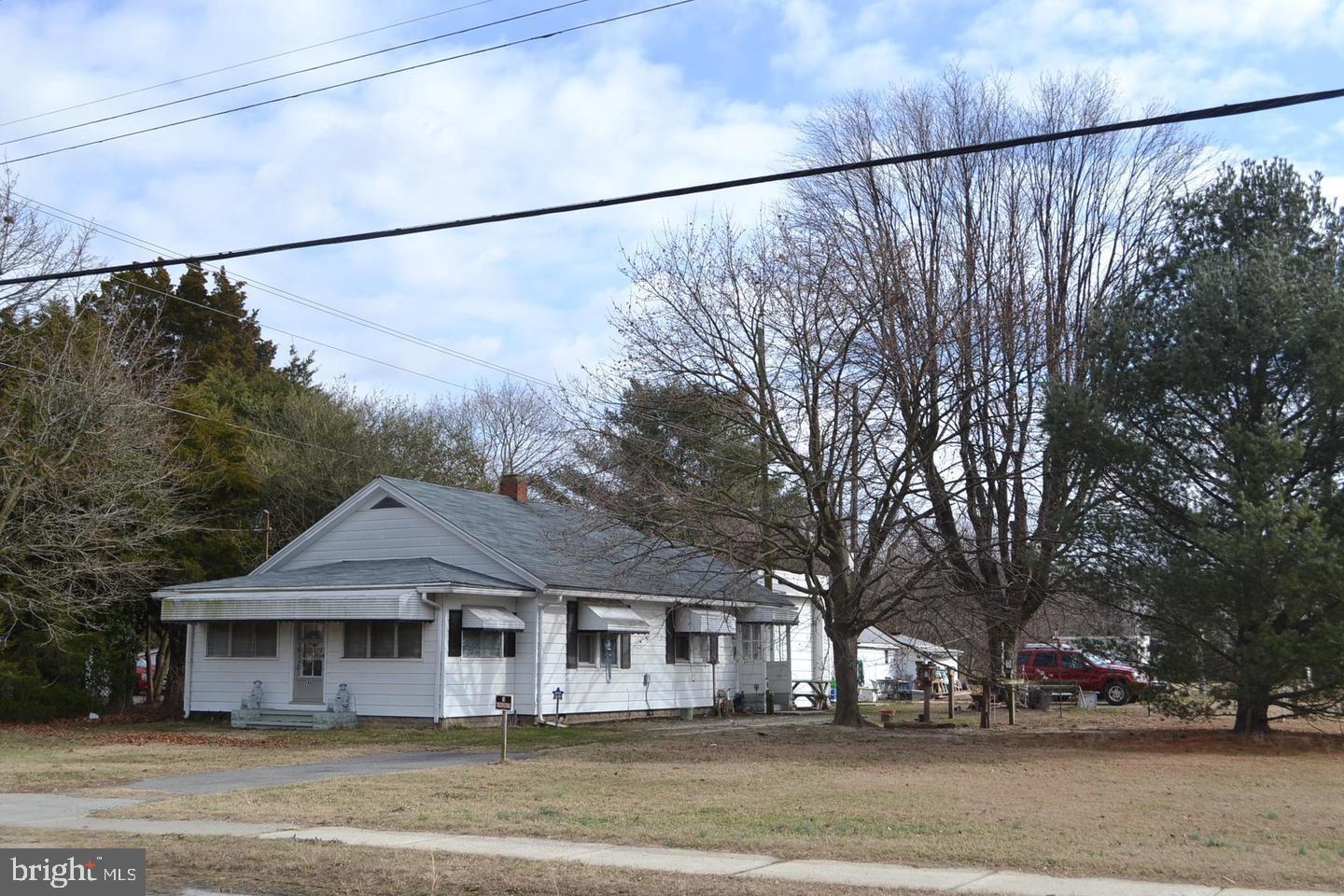 546 N 6TH STREET