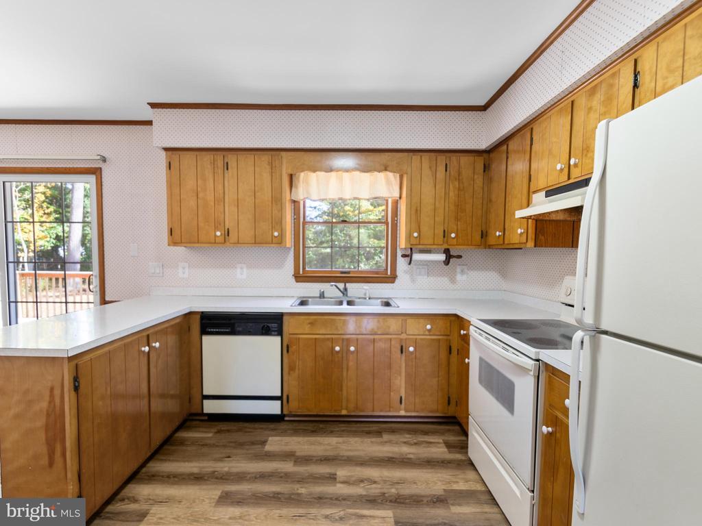 121 EDENTON LANE