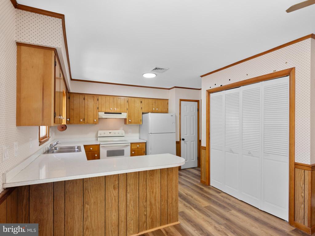 121 EDENTON LANE