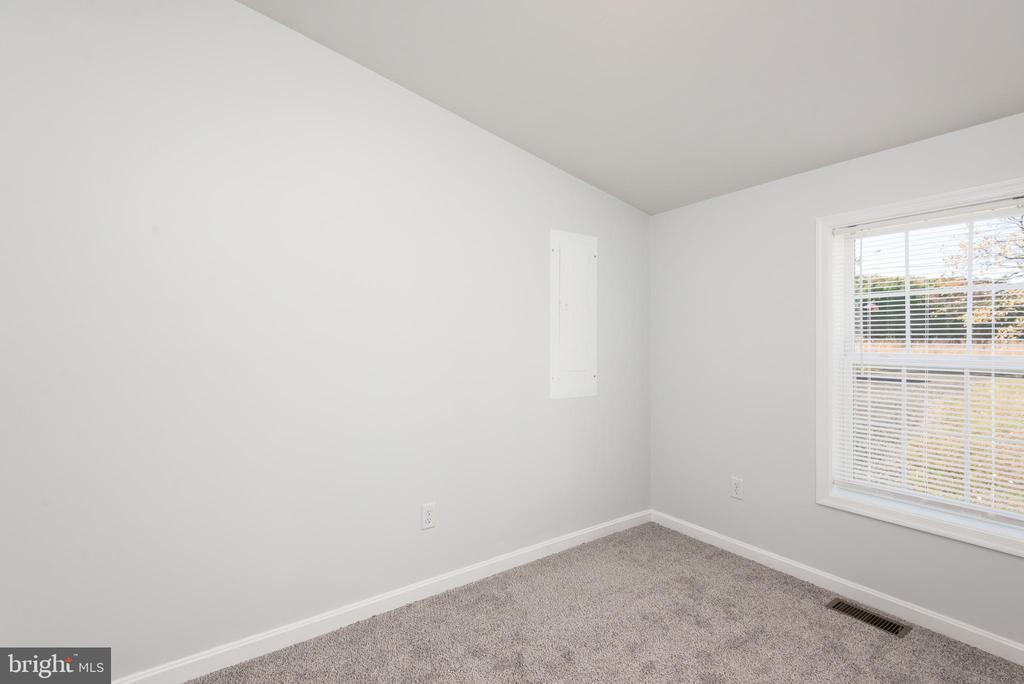 25607 GAREY ROAD