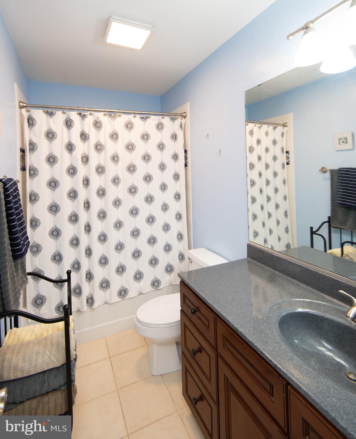 5585 HARMONY WOODS DRIVE