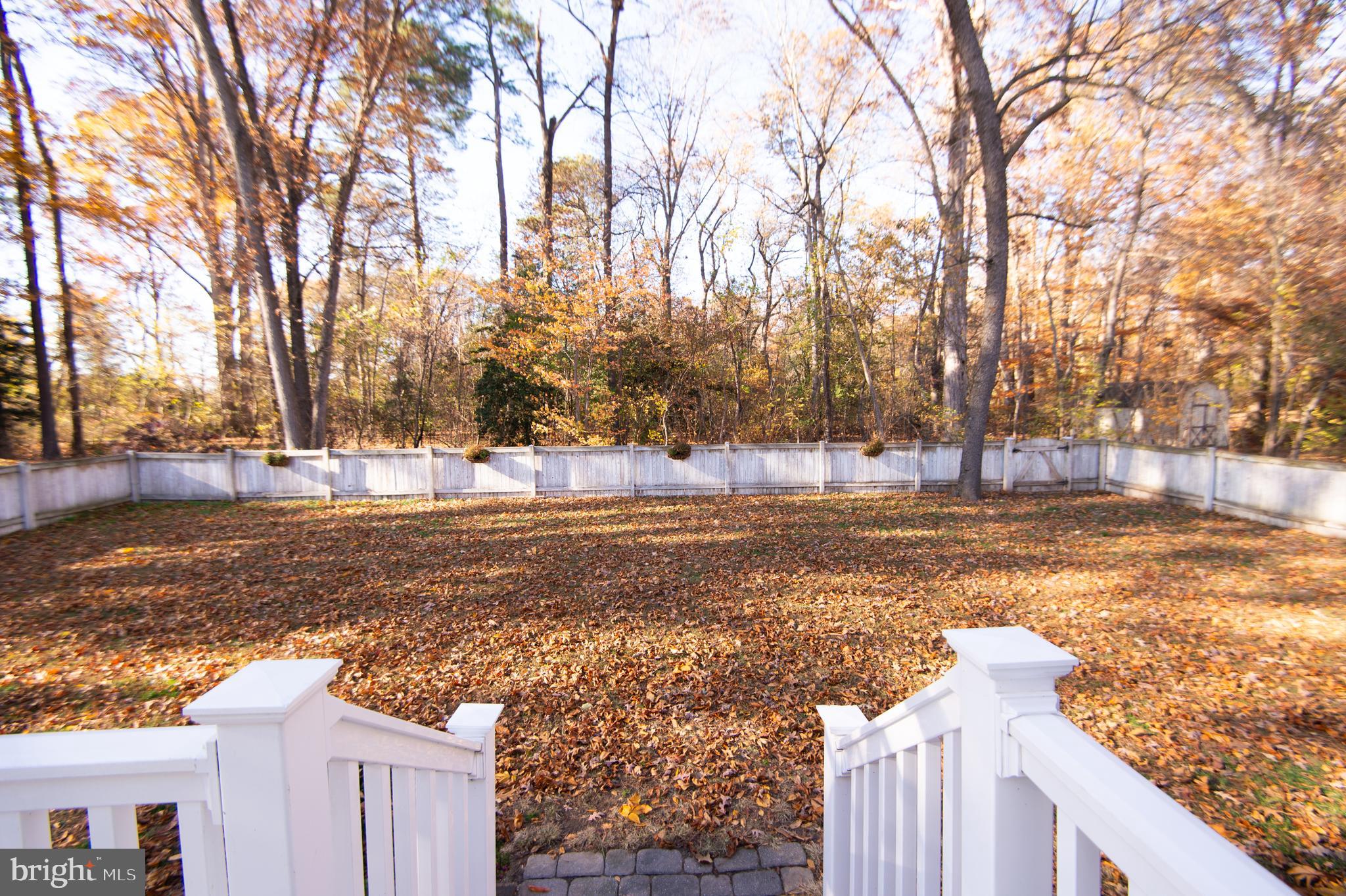 5585 HARMONY WOODS DRIVE