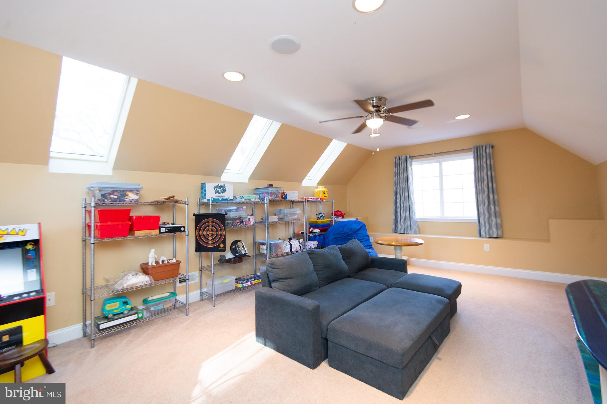 5585 HARMONY WOODS DRIVE