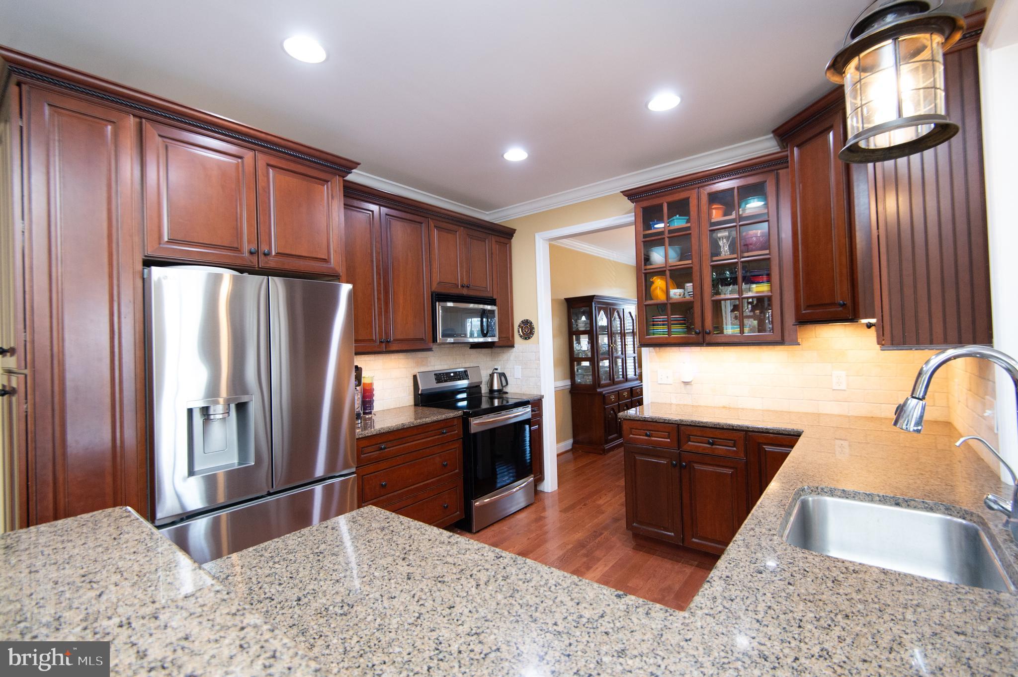 5585 HARMONY WOODS DRIVE