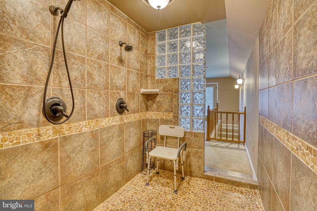 14957 CHERRY LANE