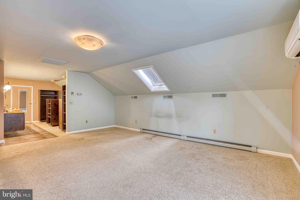 14957 CHERRY LANE