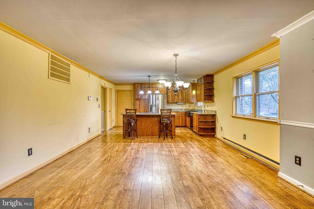 14957 CHERRY LANE