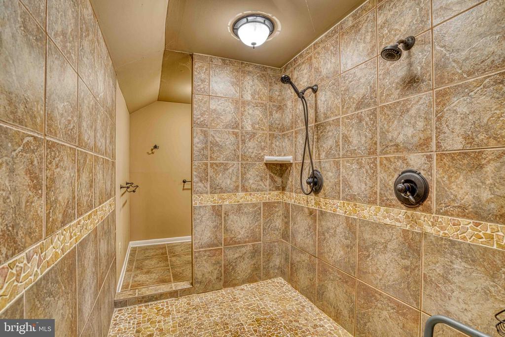 14957 CHERRY LANE