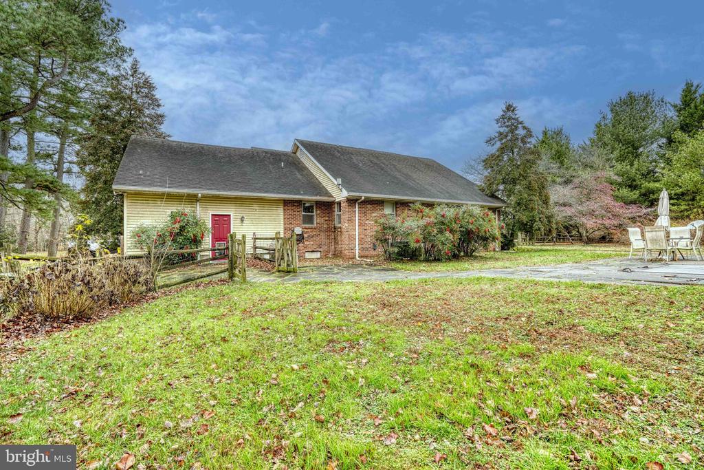 14957 CHERRY LANE