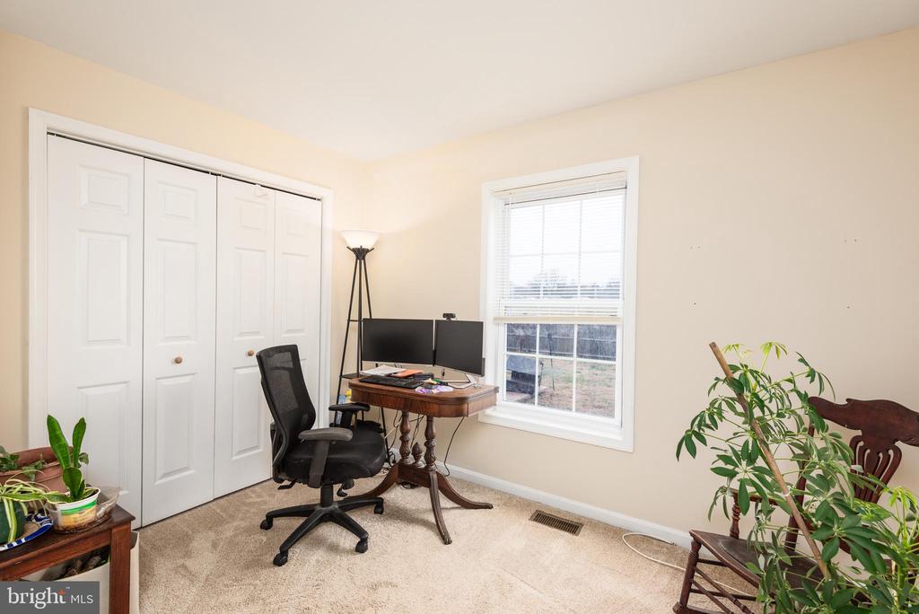 1 OAKVIEW COURT