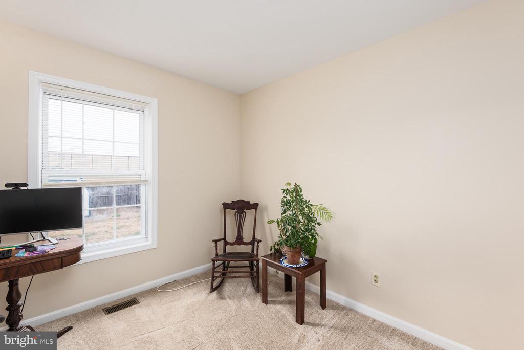 1 OAKVIEW COURT