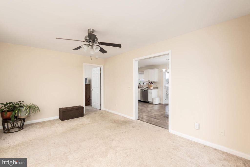 1 OAKVIEW COURT