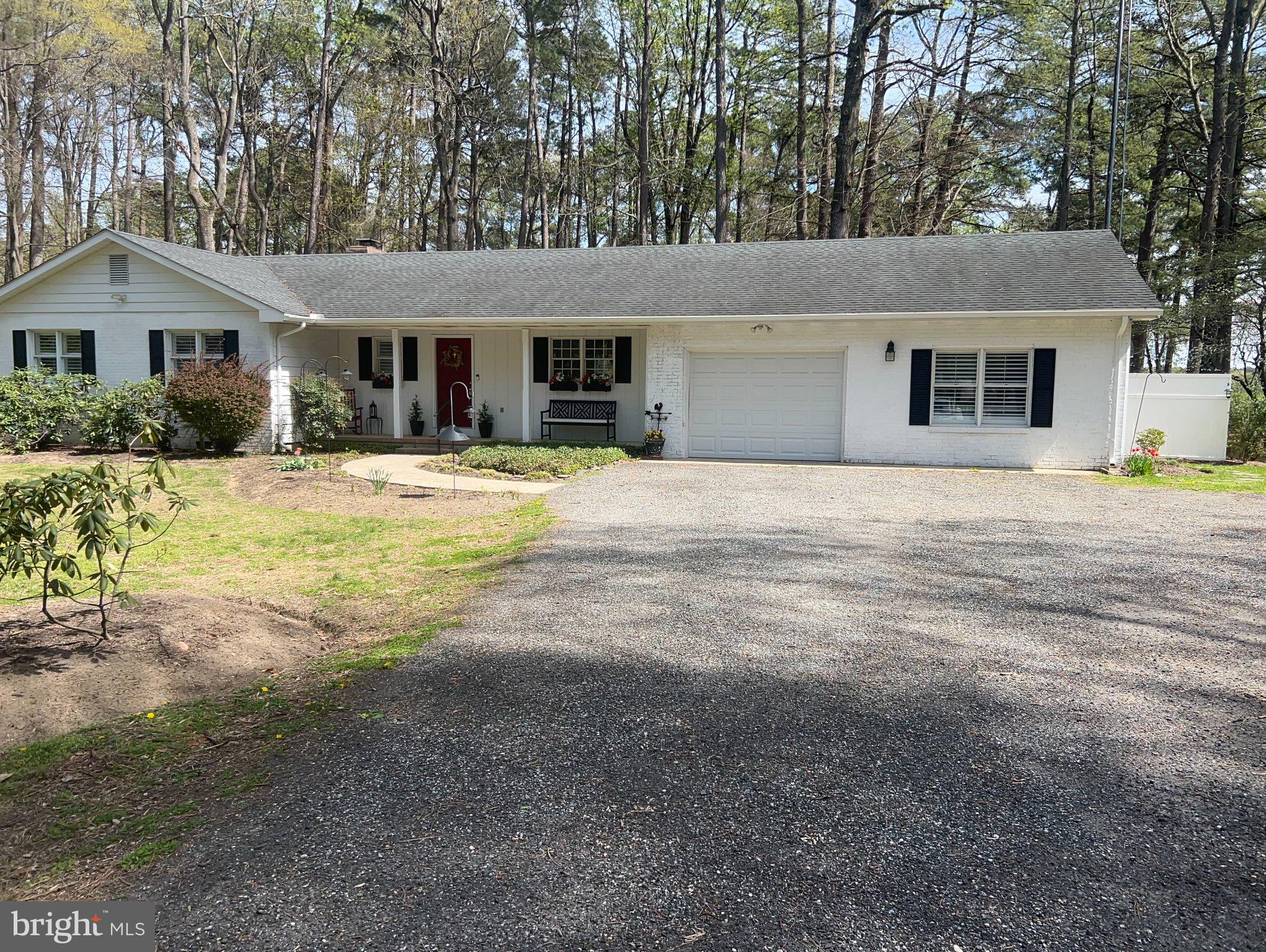24899 WOODS DRIVE