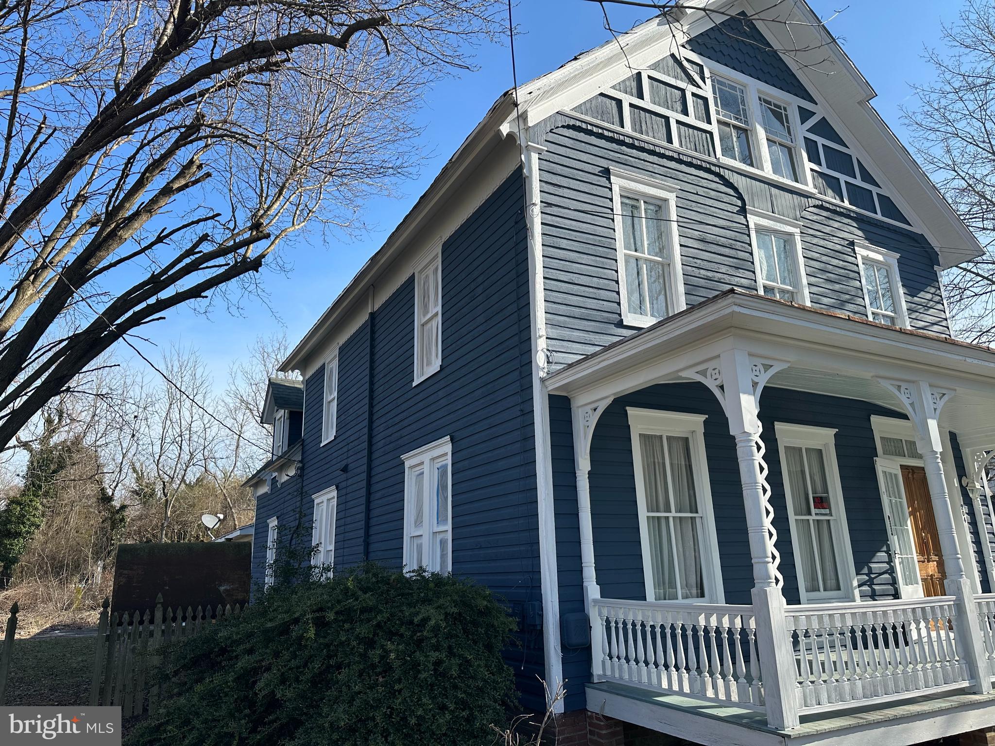 204 MAPLE AVENUE