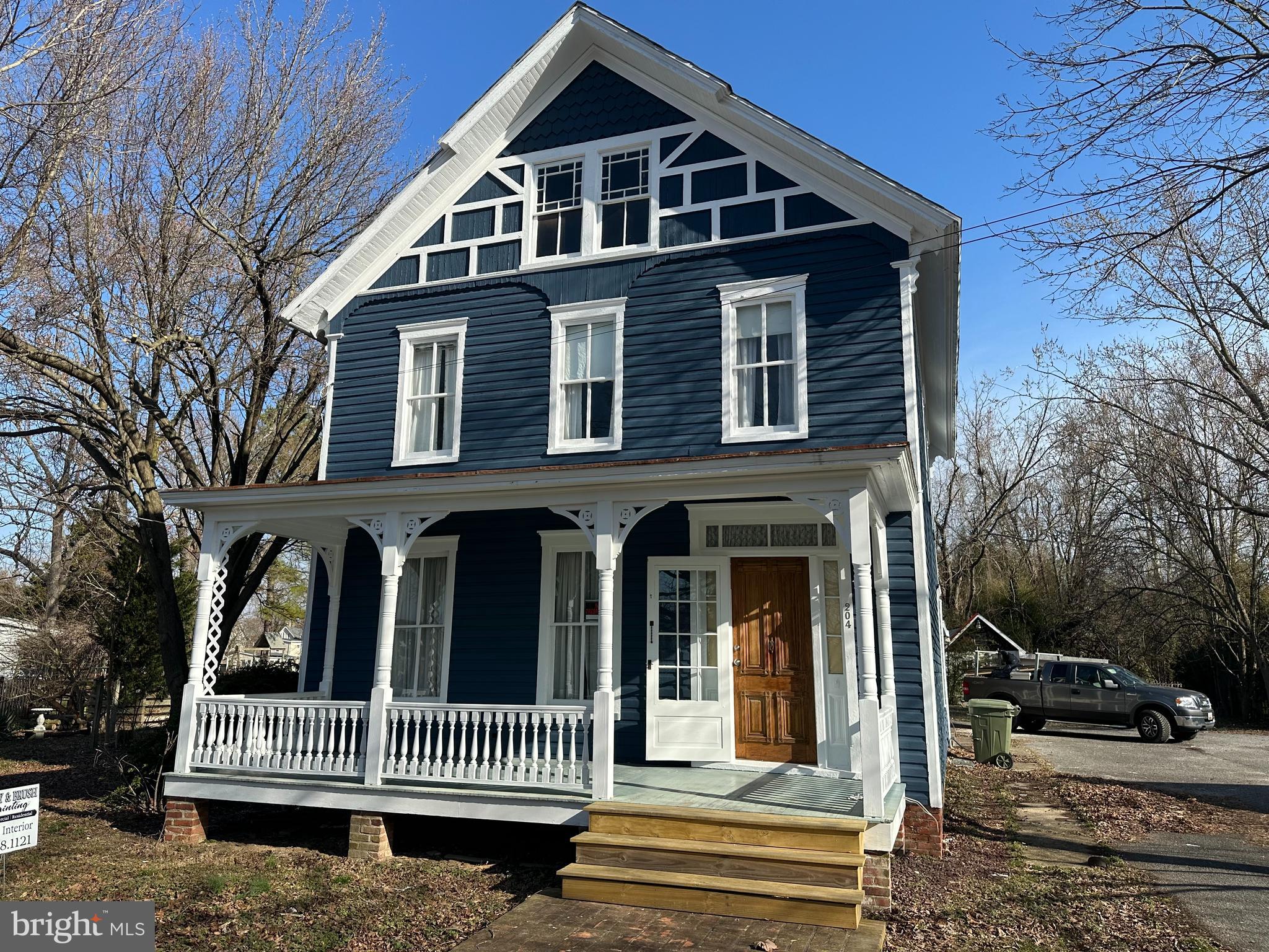 204 MAPLE AVENUE