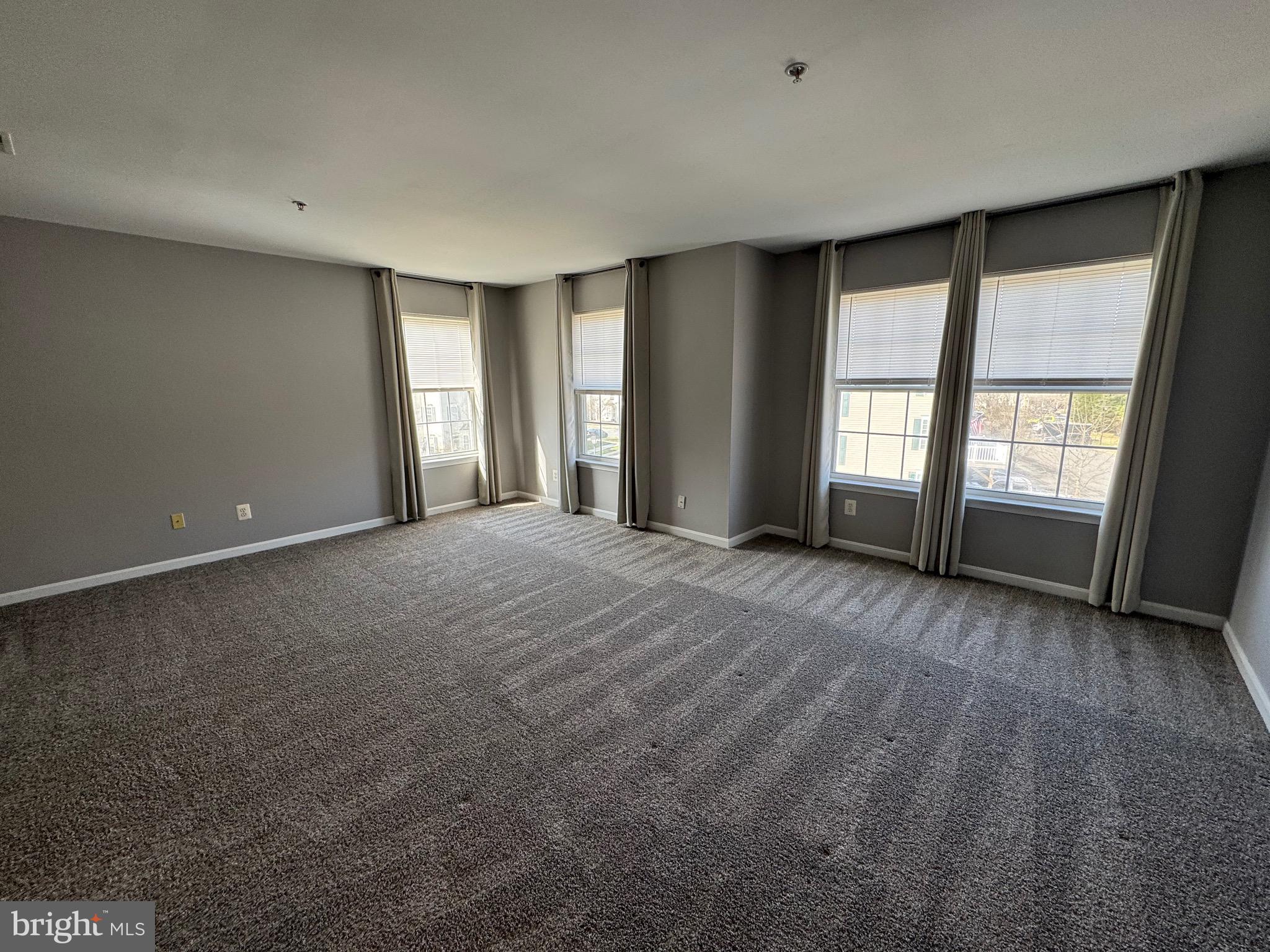 1402 BLUE HERON DRIVE