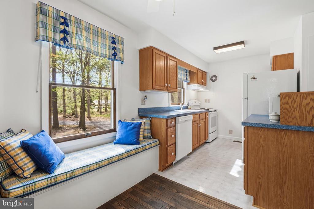 322 DEEP SHORE ROAD
